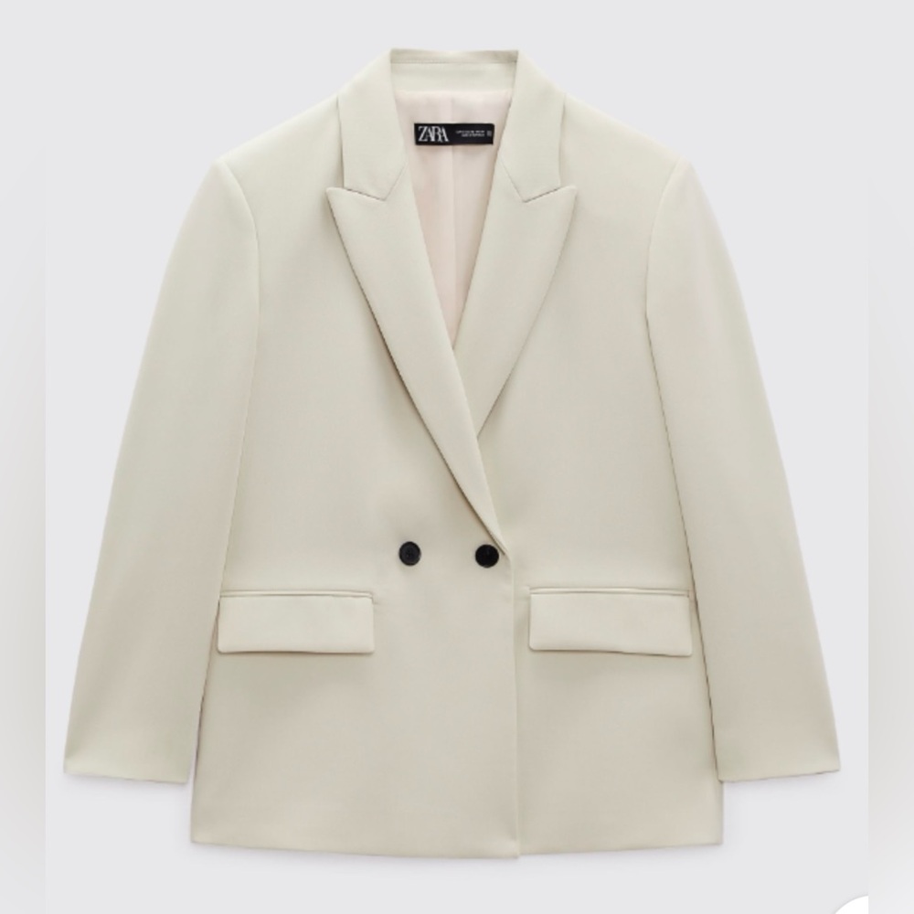 ZARA WOMAN DOUBLE-BREASTED OVERSIZED BLAZER JACKET
Size Medium